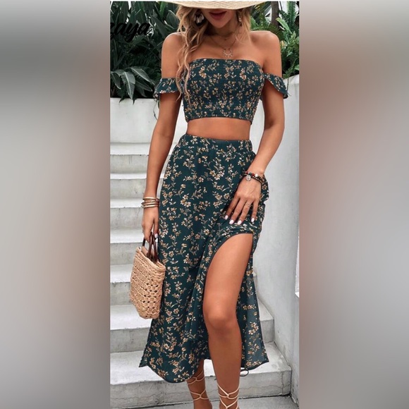 SHEIN Dresses & Skirts - SHEIN Dark Green Floral Skirt Set